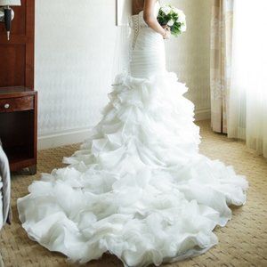 NWT Maggie Sottero Divina Ivory strapless mermaid